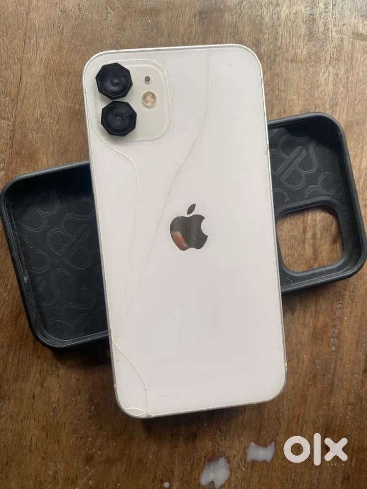 Mera iphone  12 .64 GB