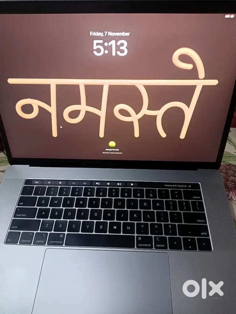 Macbook Pro flawless Condition 16 Gb ram 512 ssd,Touch Bar 5.5 gb g cr