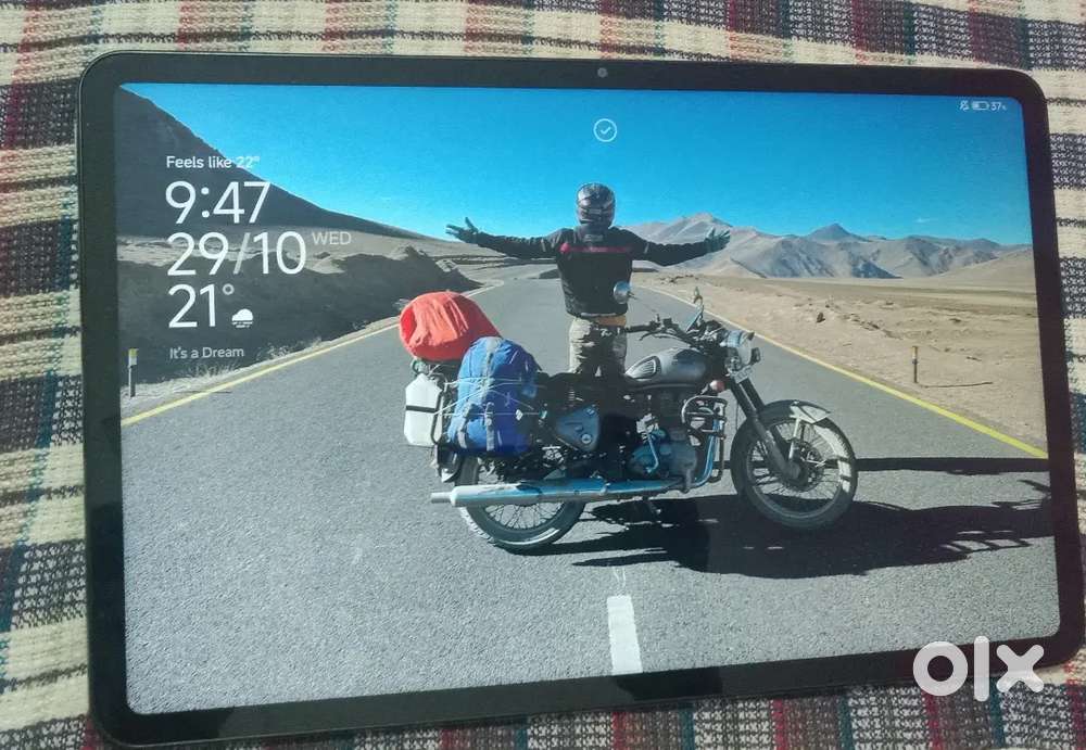 Xiaomi mi pad 6 tablet with keyboard