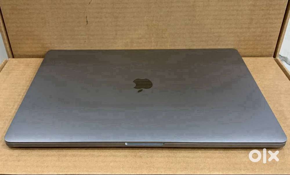Apple Macbook Pro A2141 Core i9 16gb Ram 1TB SSD