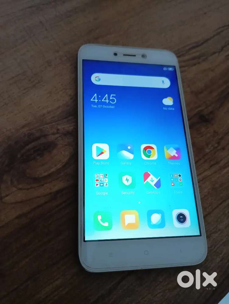 Redmi 5A (RAM-2GB, ROM-16GB)