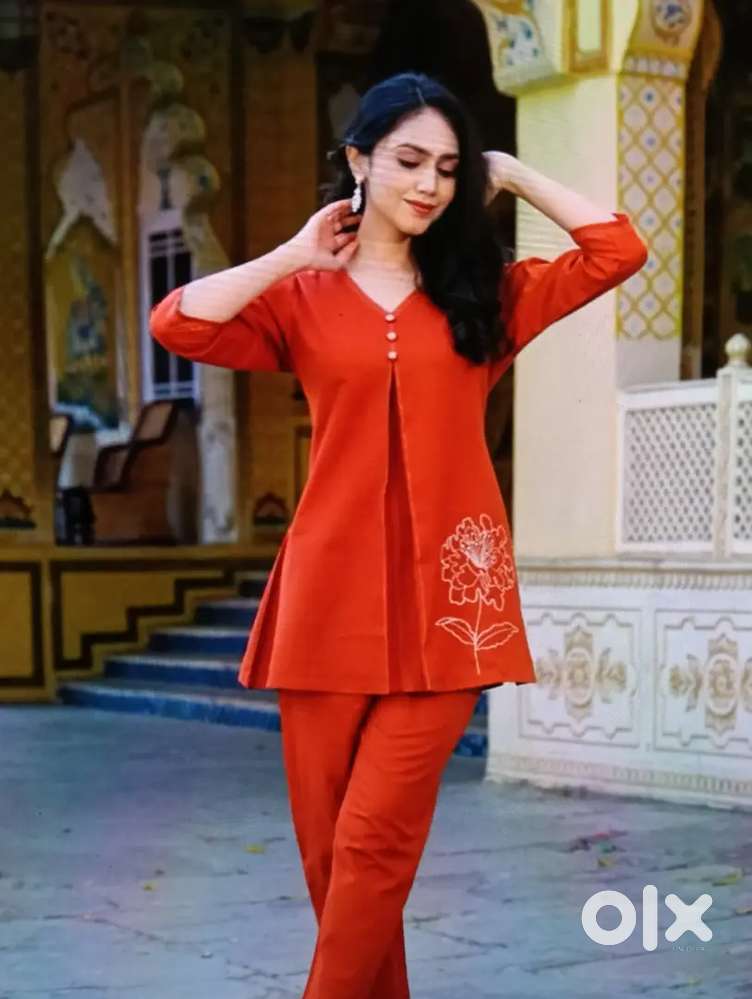 Avashyakta hai Boutique ke liye tailor master evam karigar ki .