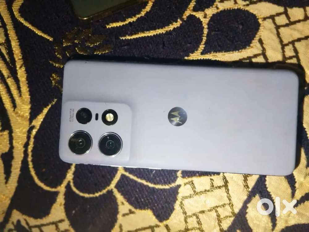 Motorola edge 50 pro( price negotiable)