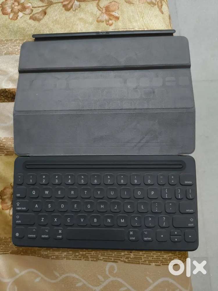 Original brand new Apple 10.5 Inch iPad Air Smart Keyboard