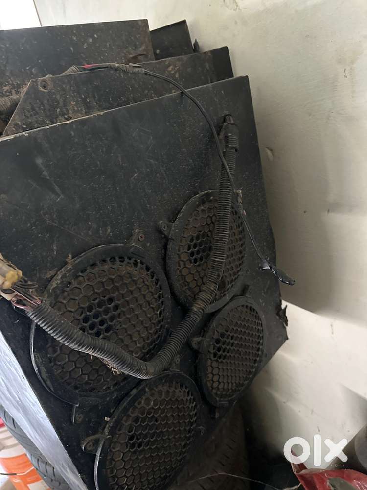 Tractor music system with amplifier