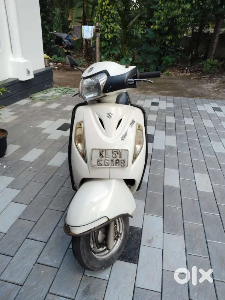 Bank manager used scooty,low km smooth engine