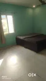 1 room set available for rent