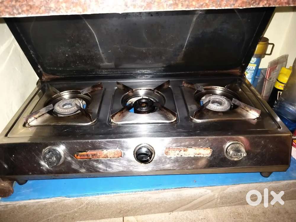 PNG GAS STOVE 3 burner with lid