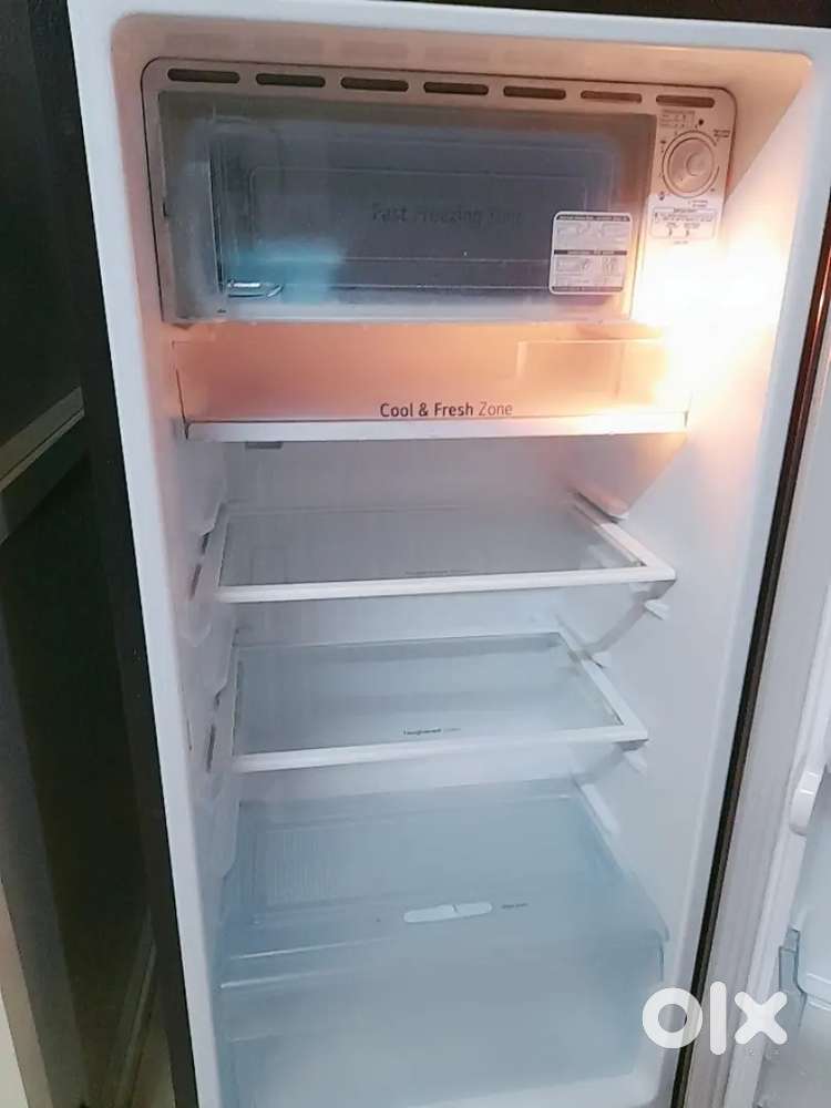 LG REFRIGERATOR SELL @9000