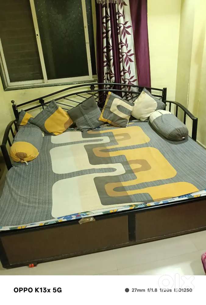 Daily use items and furniture