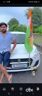 Swift petrol h beech wala model h koi kami nahi demand 600000 h jis