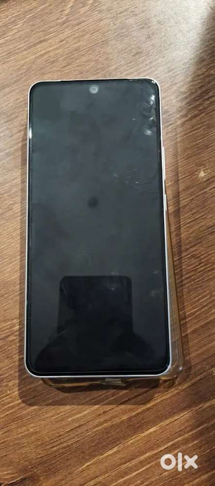 Mobile new hai 1 month bhi nhi huaa bechna hai  sell vivo y400  8 256