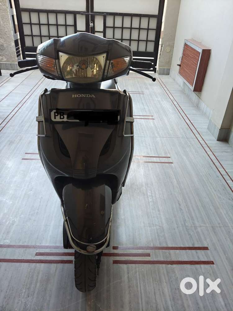 Activa 2015 Model for Sale – Excellent Condition!