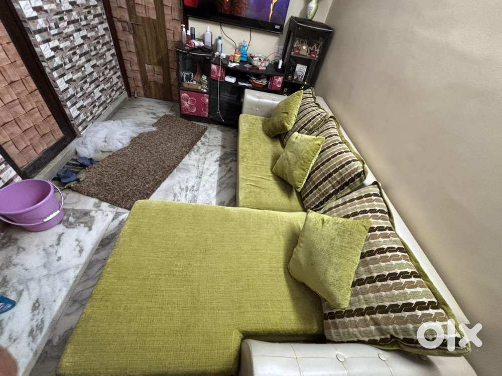 5-Seater Sofa Cum Bed – Excellent Condition  Great Deal