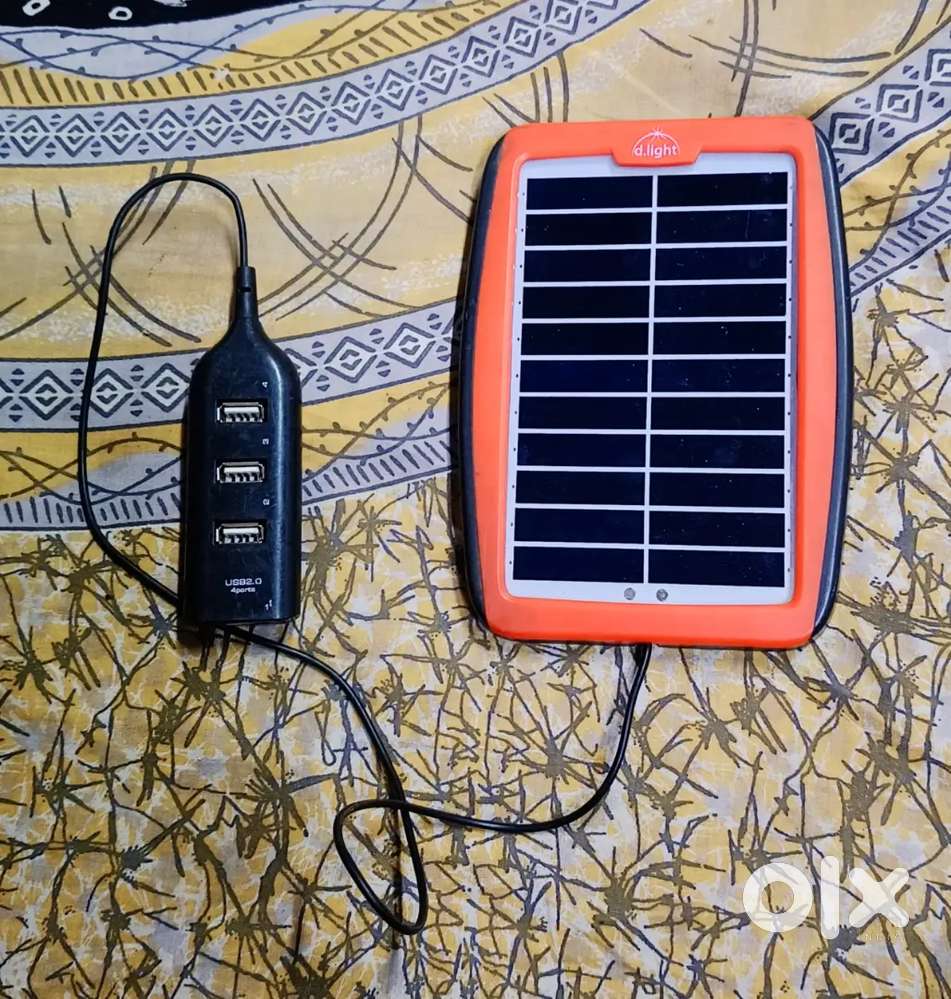 Solar d light with usb charging port