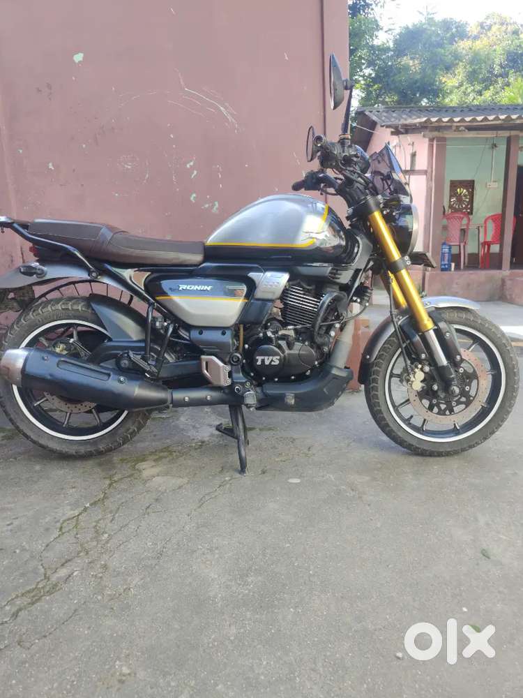 TVS Ronin 2023 Top model 2 years old showroom condition