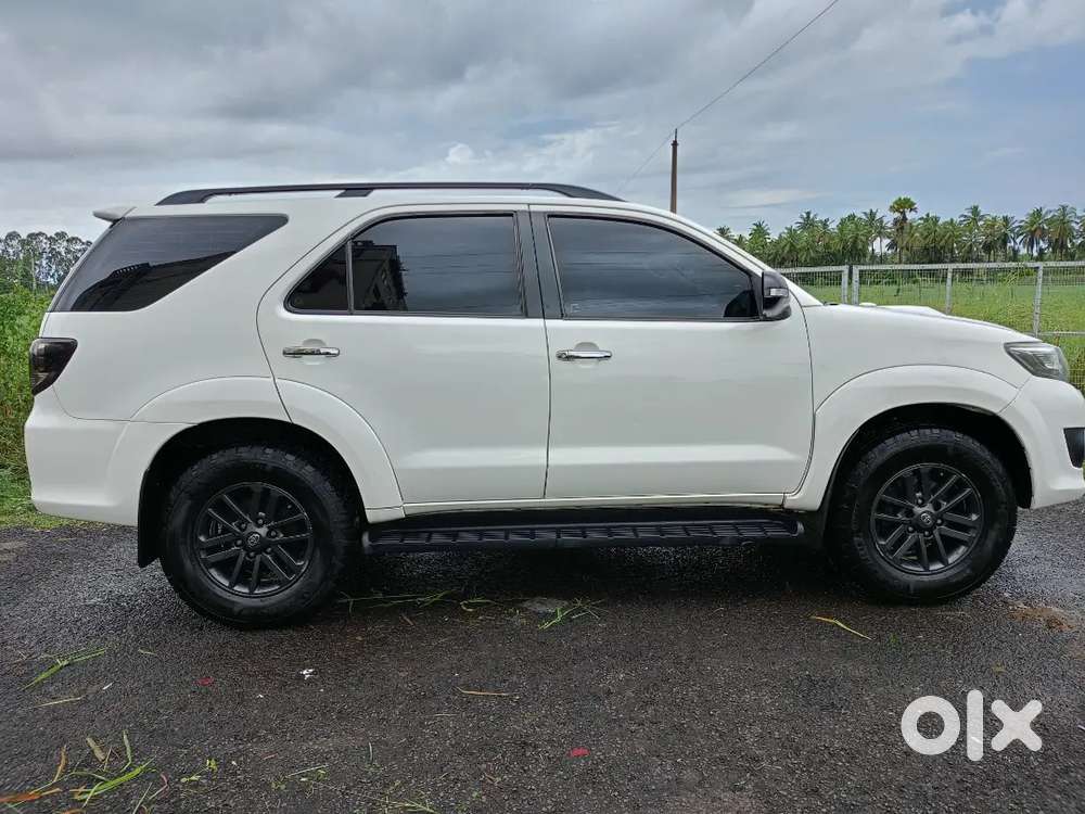 Toyota Fortuner 2015 Diesel Well Maintained