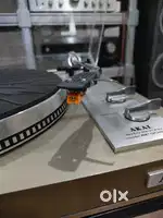 AKAI AP306C Turntable
