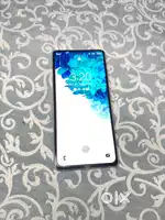 Selling my samsumg S20 fe 5g is in good condition