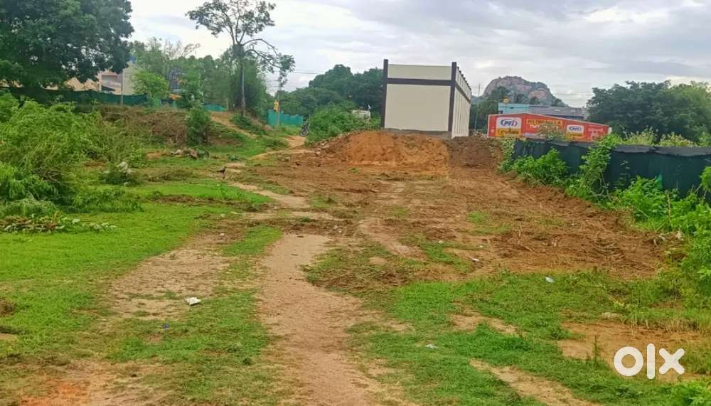 Land for sale near kalikiri nagiripalli cross tiles Shop back side