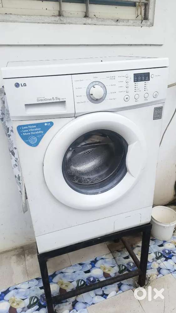 Front load washing machine