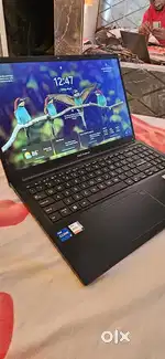Asus laptop  new 5month old