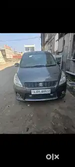Maruti Suzuki Ertiga 2012 Diesel insurance 1party Tyre 80/90%engine ok