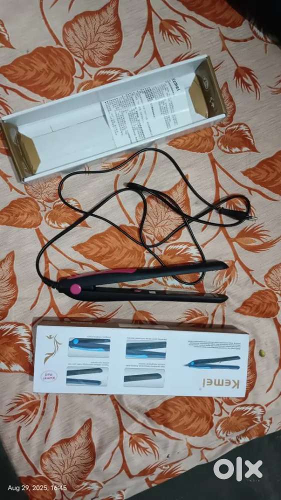 Kemei hair straightener for men and women