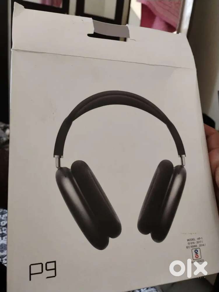 Headphone apple