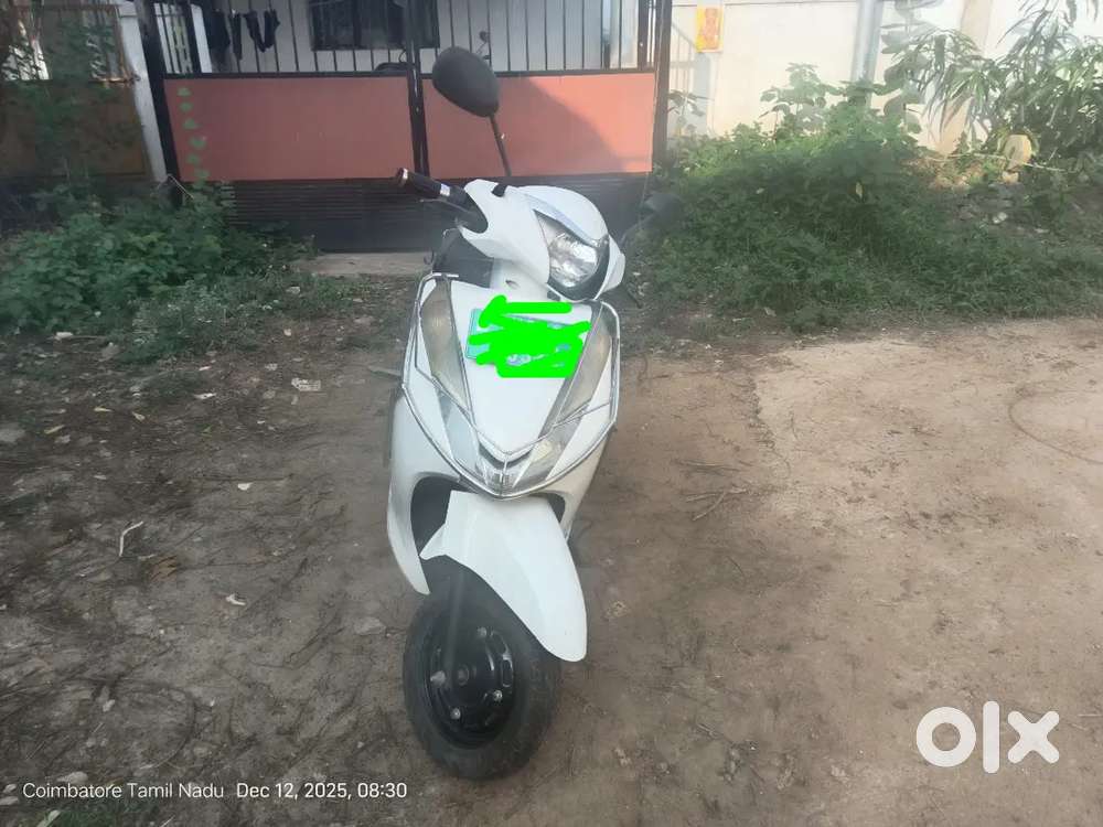 Excellent condition electric scooter with 100 km range