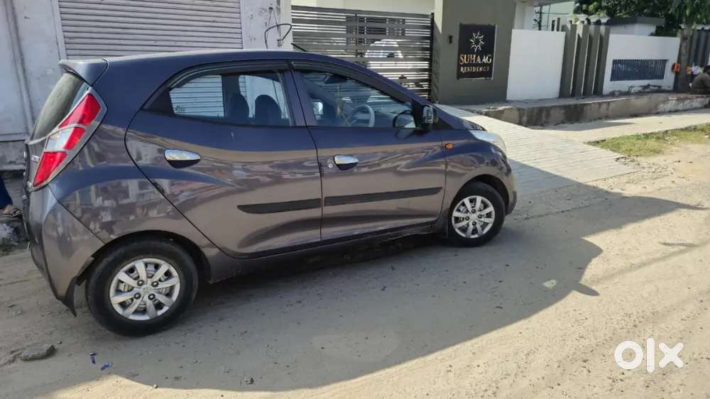 Hyundai eon android playar non accident jaipur no