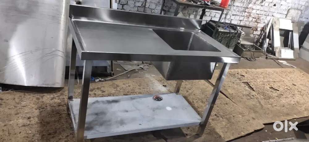 UNUSED COMMERCIAL TABLE SINK UNUSED