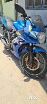 Suzuki Gixxer SF 2015