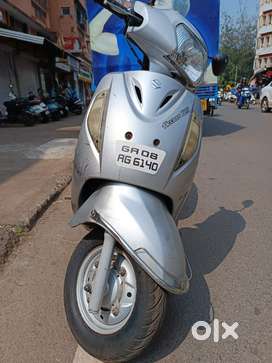 Silver Suzuki access125
