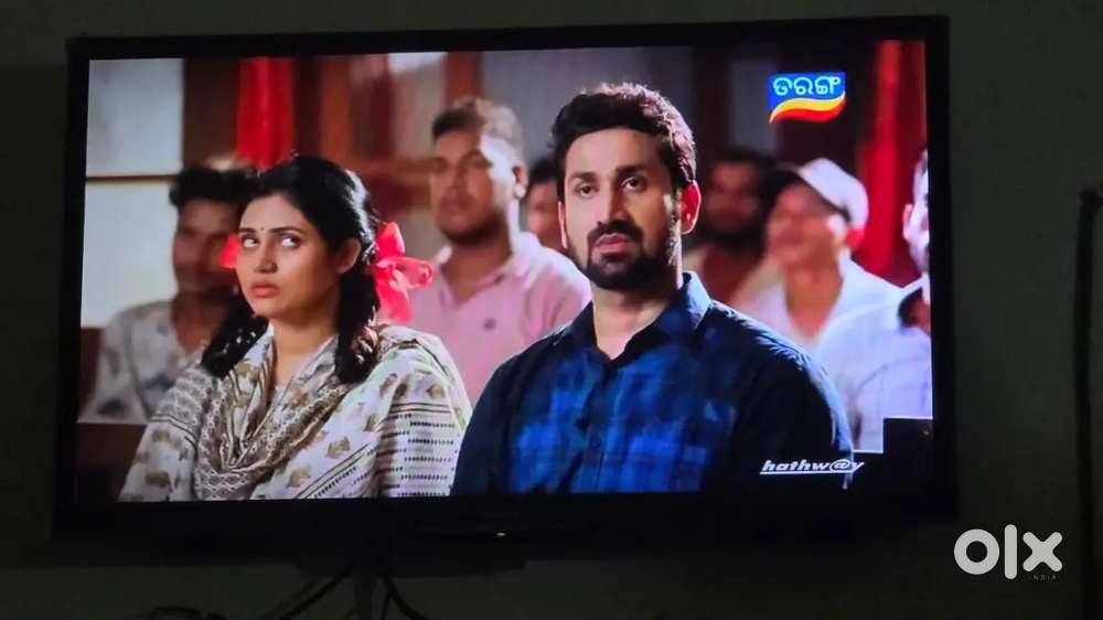 SONY 32 inch smart led  tv ,good condition tv, All original available