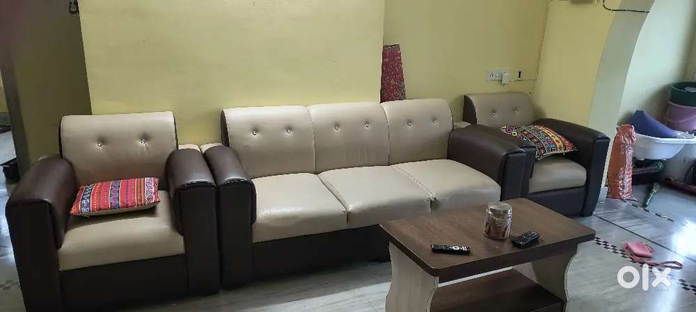 3 + 1+ 1 ( 5 seater) complete SOFA SET