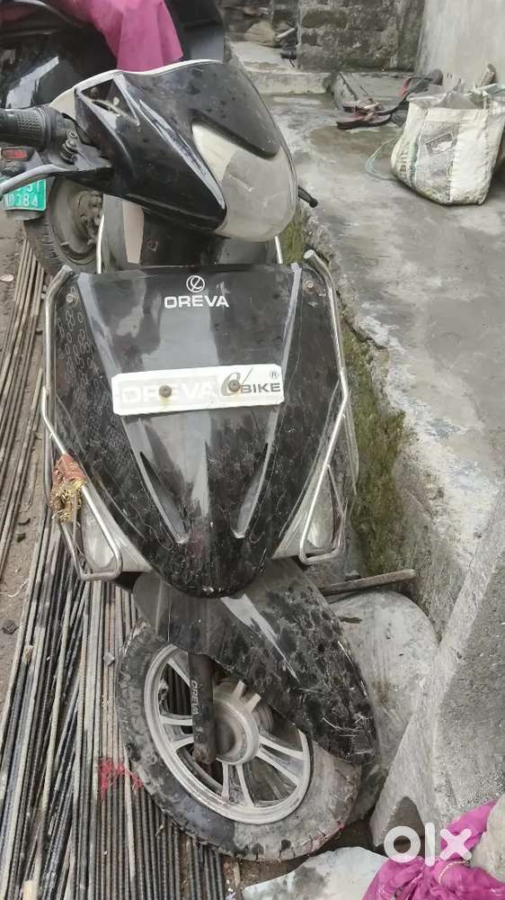 Oreva electric scooter