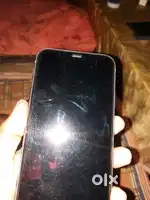 Selling iphone 11 128gb 4 years of usage still zero scratch condition