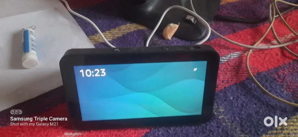 Amazon Echo Show 5 (2nd Gen) – Like New – With Box & Charger