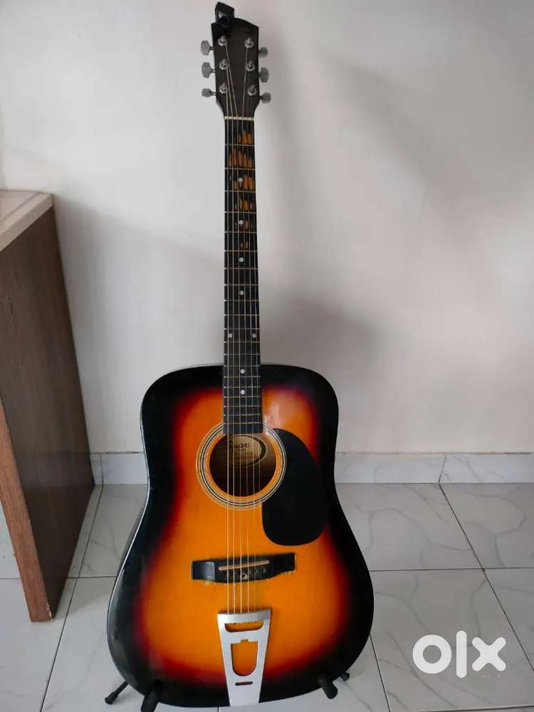 Fender Squier Acoustic Guitar SA105