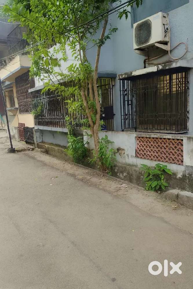 Flat for urgent sale.