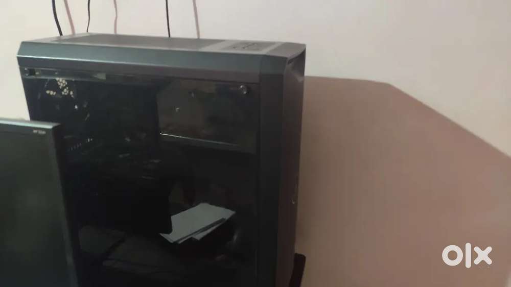 Gaming desktop 1 year old extent condition for gaming and video edit