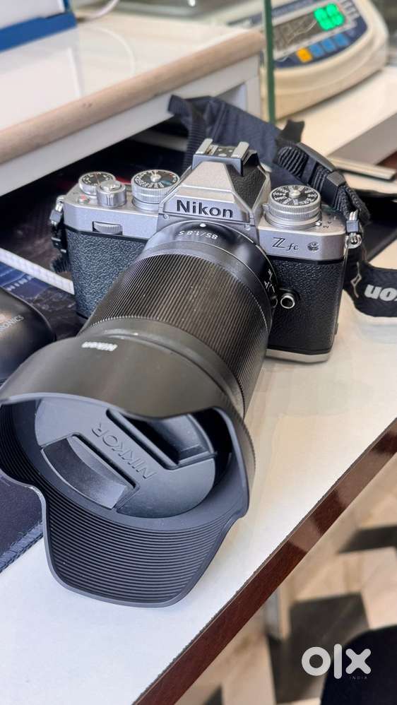 Nikon zfc 130000/-