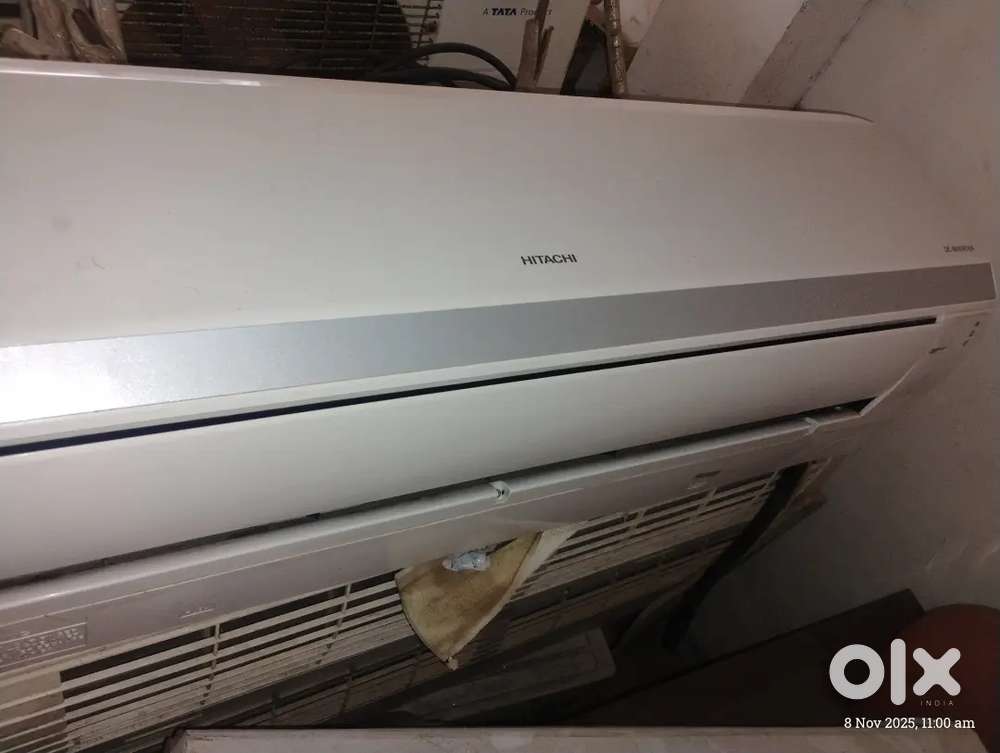 Hitachi inverter ac 3 star new condition
