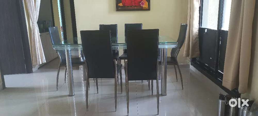 6-seater Dining Table with thick glass top