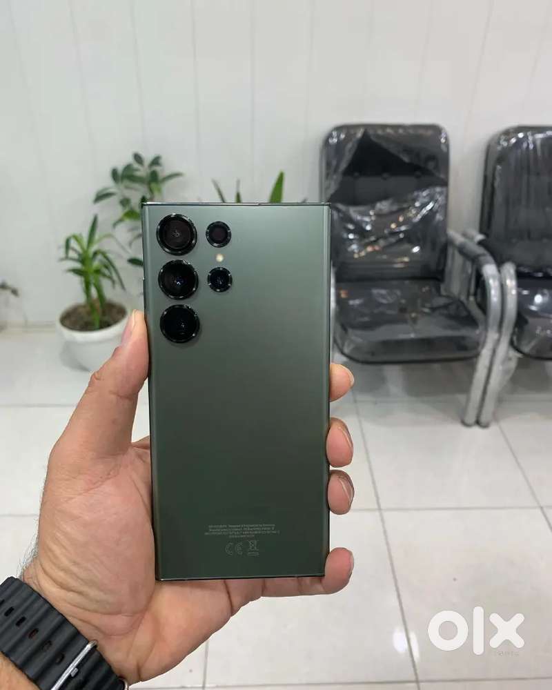 Selling my 6 month old Samsung  need urgent money