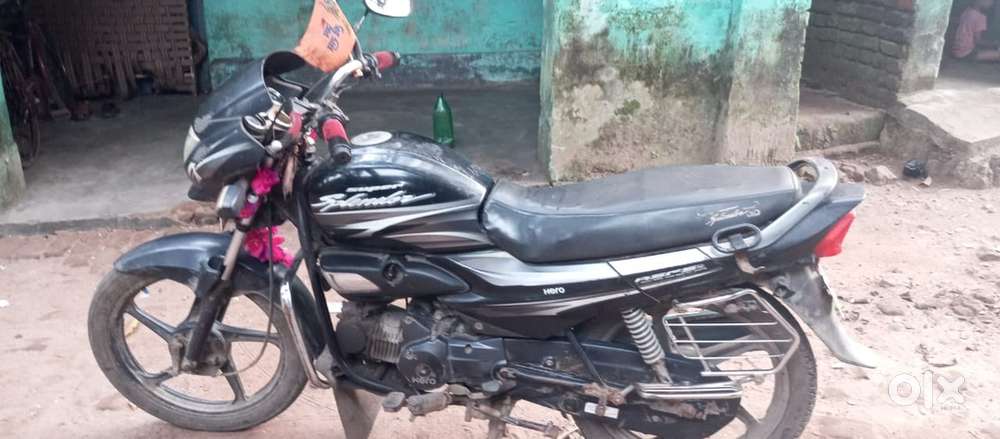 super splendor black super condition