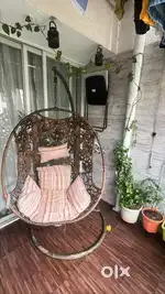 Swing with stand & cushion