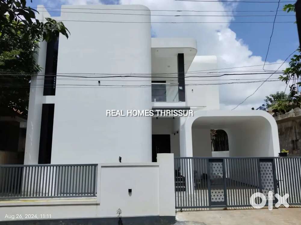 House For Sale in Kuttanellur