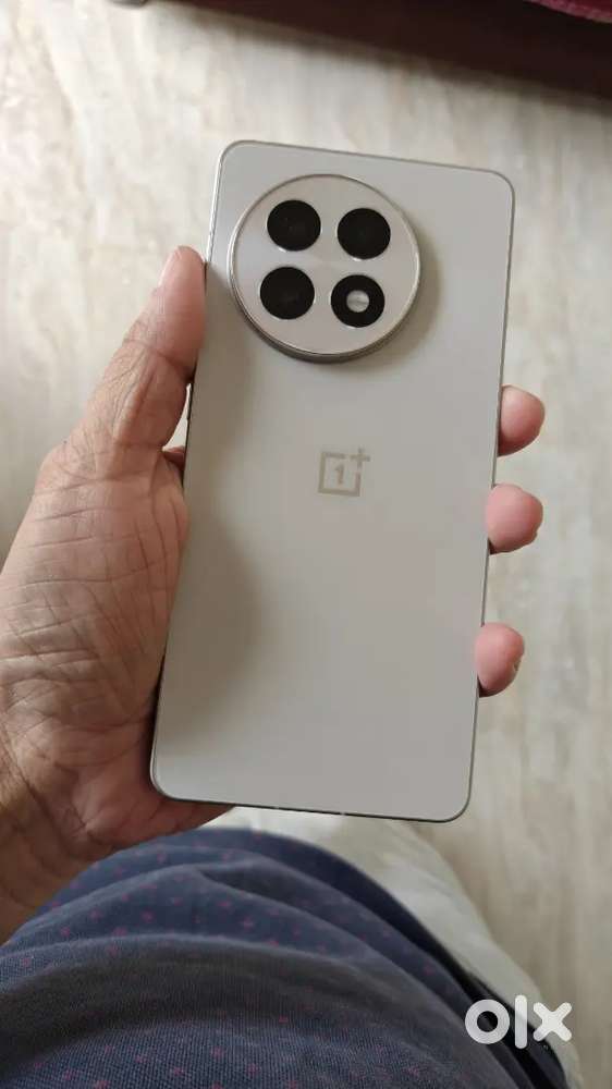 Oneplus 13R 15 Days Old 12Ram +256 GB storage Astral Trail.l
